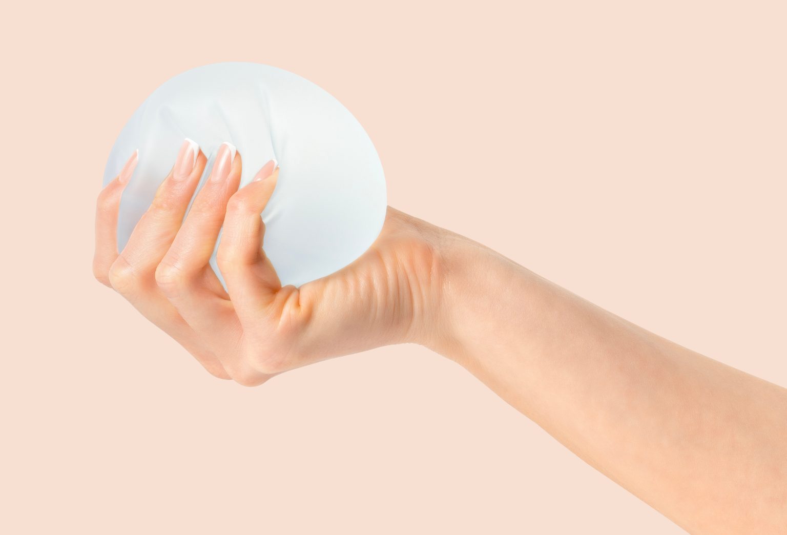 Implants mammaires · breast implant